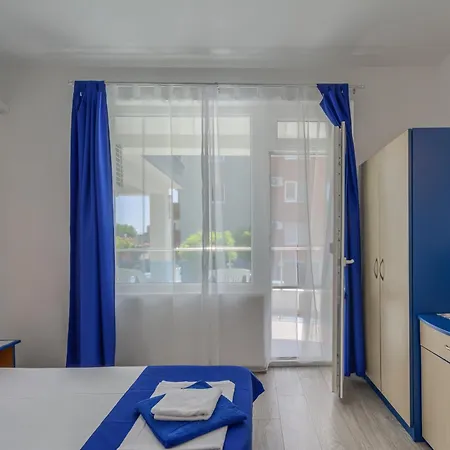Siyanie Kiten Hotel