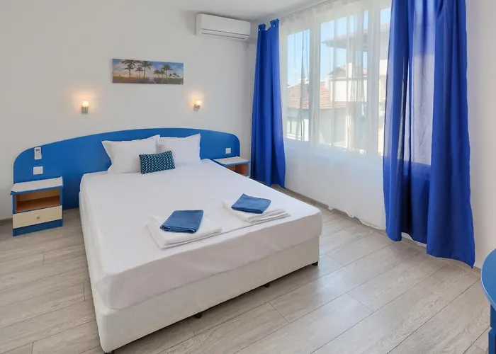 Hotel Siyanie Kiten (Burgas)